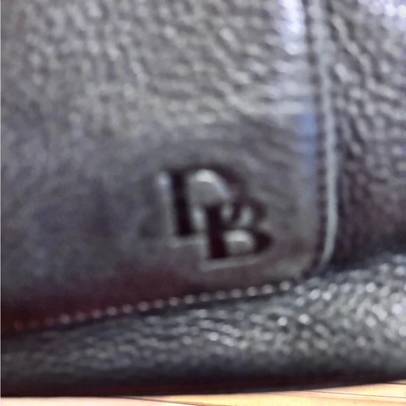Dooney and Bourke Black Leather Shoulder bag - Picture 3 of 6